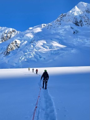 Stunning day snowshoeing up at Plateau Hut and Glacier Dome today.
📸 @biaboucinhas @pablo_borjas
#snowshoeing #wintermountaineering #aorakimountcook #plateauhut #glaciertrek - Stunning day snowshoeing up at Plateau Hut and Glacier Dome today. 1