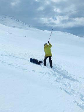 Just wrapped up an MSC Avalanche Skills Course 2 in the Two Thumb Range ❄️⛷️
A week of fresh snow, fun turns, and plenty of learning in the backcountry. From snowpack assessment to rescue practice, decision making and safe travel – we covered it all.
Big thanks to the crew for the good vibes and to our guide for sharing so much knowledge. Feel more confident and safer heading into the mountains this winter.
📸 @reiseraxel
📍 Two Thumb Range | 🏔️ Avalanche Skills Course
#backcountryskiing #skitouring #splitboarding #realbackcountry #avalancheskills #avalancherescue #avalancheawareness #twothumbrange #rexsimpsonhut #avalanchetraining #snowscience #alpinerecreation #avysavvy #nzmga #guideslife - Just wrapped up an MSC Avalanche Skills Course 2 in the Two Thumb Range ❄️⛷️ A week of fresh snow, fun turns, and plenty of learning in the backcountry. 3
