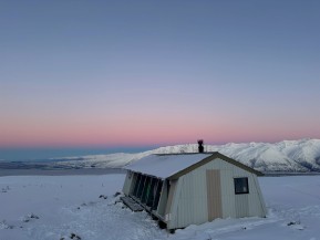 Highlights from the last few days of adventures in the Two Thumb Range ❄️❄️❄️
#TwoThumbRange #LakeTekapo #RexSimpsonHut #Snowshoeing SkiTouring - Highlights from the last few days of adventures in the Two Thumb Range ❄️❄️❄️<br>
<br>
#TwoThumbRange #LakeTekapo #RexSimpsonHut #Snowshoeing SkiTouring 3