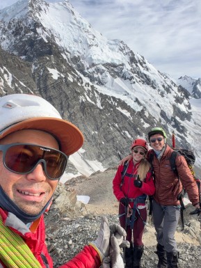 🌄 Ball Pass Summit Trek — an alpine adventure you’ll never forget! ❄️💪
3 days deep in Aoraki / Mount Cook National Park, learning real mountaineering skills, crossing glacial terrain, and summiting a peak with views to match every step. 🧗♂️🗻 
✨ Highlights:
• Getting hands-on with crampons & ice axe — conquer snowy slopes with confidence 🥾❄️ 
• Climbing Kaitiaki Peak (2,222 m) — panoramic views over the Southern Alps worth every vertigo-inducing moment 🌥️📸 
• Crossing Ball Glacier — glacier travel surrounded by big mountains that makes you feel tiny in the best way possible 🧊🌍 
Sunsets at Caroline Hut, laughs with the crew, and epic mountain vistas — this trek is the perfect mix of challenge and awe. 🏔️🔥
📸 @taichiro_naka
📍 Link in bio for more info and dates. Ready to step up your adventure game? ✨
🔗 https://alpinerecreation.com/new-zealand-alpine-hikes-trekking-and-snowshoeing/new-zealand-alpine-treks-and-hikes/ball-pass-summit-trek
#BallPass #CarolineHut #AorakiMountCook #AlpineTrek #MountainHike - 🌄 Ball Pass Summit Trek — an alpine adventure you’ll never forget! 12