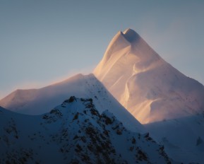 Winter in the Southern Alps is nothing short of spectacular. ❄️🏔️
These incredible images were captured by our guest Samuel during last week’s Winter Mountaineering Course from Caroline Hut. From glowing sunset cloud formations over Aoraki / Mount Cook and Mount Tasman to snow streaming from the summits in powerful alpine winds, these are the moments that make winter mountaineering so special.
Winter offers some of the most dramatic mountain photography you’ll ever experience. Crisp air, fresh snow, incredible light and ever-changing weather combine to create unforgettable scenes — whether you’re behind the camera or simply taking it all in.
A huge thank you to Samuel for sharing these stunning photos with us.
Ready to experience the magic of the Southern Alps this winter? Our Winter Mountaineering Courses are the perfect way to build alpine skills while exploring New Zealand’s most breathtaking mountain landscapes.
🔗 https://alpinerecreation.com/new-zealand-alpine-instruction-courses/mountaineering-and-climbing-instruction-courses/winter-mountaineering-course
📷 Samuel Aguilar
#WinterMountaineering #SouthernAlps #AorakiMountCook #CarolineHut #AlpineSkills - Winter in the Southern Alps is nothing short of spectacular. 2
