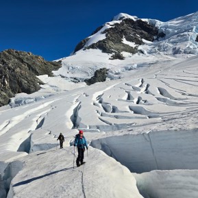 🏔️❄️ Just back from our latest Mount Cook Glaciers Trek — we spent four days deep in the heart of Aoraki / Mount Cook National Park — travelling roped across the Tasman Glacier, weaving through icefalls, crevasses, and exploring surreal blue ice features. This isn’t a quick heli-drop experience… it’s the real deal. 
Days were all about movement and learning — crampons biting into firm snow, ice axes in hand, and building confidence as a rope team navigating crevasses and alpine terrain. Nights were spent high in the mountains at Tasman Saddle Hut, surrounded by New Zealand’s highest peaks and endless snowfields. 
Add in perfect weather, golden sunsets, and that feeling of being completely immersed in the alpine… it doesn’t get much better.
If you’re ready to step beyond tramping and into true glacier travel — this is it.
📸 T. Robertson
🔗 https://alpinerecreation.com/new-zealand-alpine-hikes-trekking-and-snowshoeing/new-zealand-glacier-hikes-and-treks/mount-cook-glaciers-trek
#AorakiMountCook #GlacierTrek #NZAlps #AlpineAdventure #TasmanGlacier - 🏔️❄️ Just back from our latest Mount Cook Glaciers Trek — we spent four days deep in the heart of Aoraki / Mount Cook National Park — travelling roped across the Tasman Glacier, weaving through icefalls, crevasses, and exploring surreal blue ice features. 1