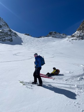 We’ve had some wild weather recently. When the Symphony on Skis Traverse wasn’t on the cards, we headed east for a Cass Valley “Haute Route” instead — it turned out to be an excellent plan B.
Hut-to-hut from O’Leary’s to Falcon’s Nest to Lady Emily, with plenty of extra laps along the way.
We battled the winds, scored wind-drifted powder and spring corn, and somehow clocked even more vertical than the plan A route.
Not quite the Symphony — but a pretty good remix. 🎿❄️
#SkiTouring #BackcountrySkiing #SkiMountaineering #EarnYourTurns #SkiUphill #NZMountains #SouthernAlps #CassValley #HauteRoute #SymphonyOnSkis #SpringSkiing #PowderAndCorn #OLearysHut #FalconsNestHut #LadyEmilyHut #AlpineRecreation #MackenzieNZ #ChasingLines #TekapoAdventures #NZMGA #WeAreIFMGA #GuideLife - We’ve had some wild weather recently. 6