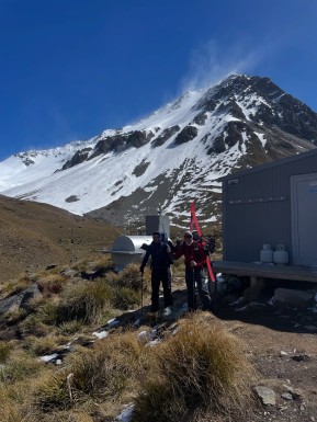 We’ve had some wild weather recently. When the Symphony on Skis Traverse wasn’t on the cards, we headed east for a Cass Valley “Haute Route” instead — it turned out to be an excellent plan B.
Hut-to-hut from O’Leary’s to Falcon’s Nest to Lady Emily, with plenty of extra laps along the way.
We battled the winds, scored wind-drifted powder and spring corn, and somehow clocked even more vertical than the plan A route.
Not quite the Symphony — but a pretty good remix. 🎿❄️
#SkiTouring #BackcountrySkiing #SkiMountaineering #EarnYourTurns #SkiUphill #NZMountains #SouthernAlps #CassValley #HauteRoute #SymphonyOnSkis #SpringSkiing #PowderAndCorn #OLearysHut #FalconsNestHut #LadyEmilyHut #AlpineRecreation #MackenzieNZ #ChasingLines #TekapoAdventures #NZMGA #WeAreIFMGA #GuideLife - We’ve had some wild weather recently. 20