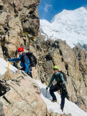 Five days. Big mountains. Lots of learning. ⛰️🧗🏽♀️
Last week on our Introductory Mountaineering Course at Caroline Hut — in the shadow of the mighty Aoraki / Mount Cook — our crew went from rock climbs to glacier travel, ridge routes and a summit of Kaitiaki Peak.
We covered so many skills, including: alpine packing + clothing, movement on snow and rock, knots and belays, weather and route finding, avalanche awareness + rescue, self-arresting, roping up for glacier travel — then topped it off by building a snow cave and sleeping in it ❄️🤙
From Ball Pass to the summit of Kaitiaki and back down, everyone finished stronger, smarter, and ready for their next step into the alpine world.
Keen to start your mountain journey?
Spaces are available on upcoming courses.
📸 P. Stevens & crew
🔗 https://alpinerecreation.com/new-zealand-alpine-climbing-mountaineering-instruction-and-guided-ascents/mountaineering-skills-and-alpine-climbing-courses/introductory-mountaineering-course
#BeginnerMountaineering #IntroToMountaineering #MountainSkills #MountainExperience #AlpineSkills #AorakiMtCook #GlacierTravel #SnowCave #KaitiakiPeak #NZMountains #CarolineHut #SouthernAlps #LearnTheRopes #AlpineRecreation #NZMGA #GuideLife - Five days. 1
