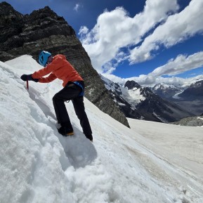 Intro to Mountaineering – Caroline Hut
Ready to take your skills above the snowline? This isn’t just a hike — it’s your gateway into real mountaineering. 💪
Over 4–5 days based at the stunning Caroline Hut on Ball Ridge (with the mighty Caroline Face of Aoraki/Mt Cook as your backdrop), you’ll learn by doing in true alpine terrain. 🏔️❄️ 
What you’ll be focusing on:
✨ Confident movement on snow & ice — crampons, ice-axe use & self-arrest
✨ Ropework fundamentals — knots, rope handling and glacier roping up
✨ Snow & ice anchors — placing solid protection in real conditions
✨ Safe mountain travel — route finding, weather + avalanche awareness & risk management
✨ Put it into action on the Ball Glacier and a climb of Kaitiaki Peak 🏔️ 
Whether you’re new to mountaineering or want to sharpen your alpine skills, this course builds confidence, competence and respect for the mountains — all taught by experienced NZMGA and IFMGA guides 🧗♂️🪢🌨️ 
Swipe ➡️ to see snow anchors, ropework in action and the epic views from Ball Pass in last week’s course✨
📸 @wild_for_flowers
🔗 https://alpinerecreation.com/new-zealand-alpine-climbing-mountaineering-instruction-and-guided-ascents/mountaineering-skills-and-alpine-climbing-courses/introductory-mountaineering-course
#mountaineering #carolinehut #aorakimountcook #snowsafety #mountainskills - Intro to Mountaineering – Caroline Hut Ready to take your skills above the snowline? 2
