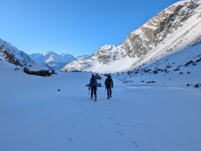 A little taste of winter in the Ball Pass region ❄️🏔️
Our latest Ball Pass Summit Trek enjoyed fresh snow, crisp blue skies and spectacular views across the Tasman Glacier and Aoraki / Mount Cook. While we’d normally be running this as a snowshoeing trip by this time of year, winter has had a slow start, leaving just enough snow to transform the landscape without making travel too difficult.
These shoulder-season conditions don’t come around every year, creating a unique opportunity to experience one of New Zealand’s classic alpine adventures in a completely different light.
From sunrise at Caroline Hut to untouched snow, frozen tarns and panoramic mountain views, it’s hard to imagine a better place to spend a winter’s day.
Winter in the Southern Alps is truly something special.
📸 A. Moore
#BallPass #AorakiMountCook #SouthernAlps #WinterTrekking #Snowshoeing - A little taste of winter in the Ball Pass region ❄️🏔️ Our latest Ball Pass Summit Trek enjoyed fresh snow, crisp blue skies and spectacular views across the Tasman Glacier and Aoraki / Mount Cook. 2