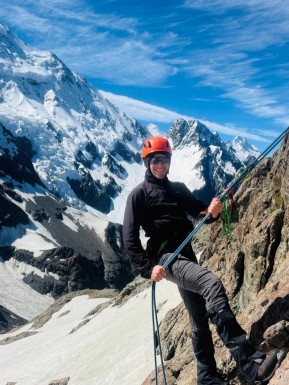 🏔✨ What a trip! Huge congrats to Lorenzo and Rianne from the Netherlands — you absolutely smashed it on your Ball Pass adventure with us! 🇳🇱❤️🇳🇿
Over three days we explored high alpine terrain, enjoyed jaw-dropping views of Aoraki/Mt Cook and the Southern Alps, and dialed in new mountain skills together — from crampons to ice-axe practice and everything in between. 🧗♀️🥾❄️ 
Although the weather didn’t quite play ball on the final day and we couldn’t cross the pass, the journey was packed with unforgettable moments, incredible scenery, and heaps of learning along the way. 🌄📸
Thanks for bringing such great energy and good vibes — it was a pleasure sharing this slice of Aotearoa with you! 💫
📸 P. Stevens
Who’s up for the next challenge? 😉
🔗 https://alpinerecreation.com/new-zealand-alpine-hikes-trekking-and-snowshoeing/trans-alpine-crossings-and-traverses/ball-pass-crossing
#BallPassCrossing #MountainJourney #AorakiMountCook #SouthernAlps #NZMGA - 🏔✨ What a trip! 4