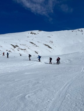 When the Main Divide was socked in with storm clouds, we made the classic move: go east! ☀️⛷️
While Mount Cook was getting hammered, Fox Peak delivered sunshine, soft snow and plenty of laughs on the slopes. Sometimes the best ski day is just about escaping the weather and finding where the sun shines. Oh and there were pockets of powder and good corn too 🤙
📸 @vindy_hlt
#FoxPeak #GoEast #SkiingNZ #NZWeather #Norwester #BackcountrySkiing #SkiTouring #NZMGA #AlpineRecreation #GuidesLife #ClubFieldsNZ - When the Main Divide was socked in with storm clouds, we made the classic move: go east! 5