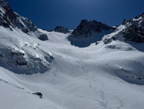 Another epic week up the Cass! ❄️⛷️
The recent westerlies have delivered plenty of top-ups and the snow cover is looking mint.
Long spring days, deep turns, and that unbeatable Cass Valley feeling. 🌄
#CassValley #SkiTouringNZ #MackenzieBackcountry #AlpineRecreation #SpringSkiing #TekapoAdventures #RealBackcountry #BackcountrySkiing #NZMGA #GuidesLife - Another epic week up the Cass! 3