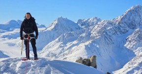 It’s a simply stunning time to be in the mountains with all the fresh snow on the hills. 🏔️❄️❄️❄️
Highlights from last week’s snowshoeing trip up to Plateau Hut and Glacier Dome.
📸 @pablo_borjas @biaboucinhas
#snowshoeing #plateauhut #glacierhike #aorakimountcook #winteradventures - It’s a simply stunning time to be in the mountains with all the fresh snow on the hills. 3
