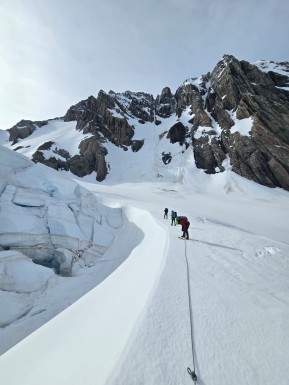 A magic few days exploring the Tasman Glacier on the Mount Cook Glaciers Trek ❄️🏔️
Huge icefalls, glacier travel, epic views of Aoraki — the perfect alpine escape. Can’t wait to get back up there!
📸 @alpine.dreams.guiding
Keen to join our next Glacier Trek? We still have a few spots on upcoming trips. Link in bio or see our website for details.
🔗 https://alpinerecreation.com/new-zealand-alpine-hikes-trekking-and-snowshoeing/new-zealand-glacier-hikes-and-treks/mount-cook-glaciers-trek
#TasmanGlacier #AorakiMountCook #AorakiAdventures #MountCookGlaciersTrek #AlpineRecreation #GlacierTrek #NZMustDo #HikingNZ #SouthernAlps #NZmountains #NZMGA #WeAreIFMGA #GuideLife - A magic few days exploring the Tasman Glacier on the Mount Cook Glaciers Trek ❄️🏔️ Huge icefalls, glacier travel, epic views of Aoraki — the perfect alpine escape. 2