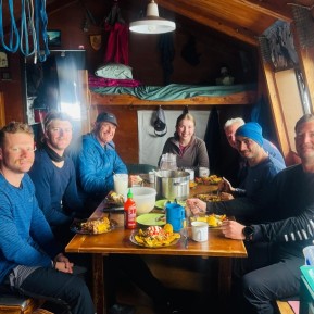 Fresh snow, full packs, and a proper alpine welcome at Caroline Hut ❄️⛏️
Our New Year’s mountaineering course kicked off in true mid-winter style — we had to dig out the hut door on arrival! A week immersed in mountaineering skills, glacier travel, snow and ice techniques, and real-world decision making in the Aoraki / Mount Cook alpine environment.
New Year’s Eve was celebrated the right way: nacho dinner, good company, and fresh snow outside the door 🌌🏔️
📸 P. Stevens
📍 Caroline Hut
🧗♂️ Intensive Mountaineering Skills Course
🔗 https://alpinerecreation.com/new-zealand-alpine-climbing-mountaineering-instruction-and-guided-ascents/mountaineering-skills-and-alpine-climbing-courses/intensive-mountaineering-skills-course
#mountaineeringcourse #carolinehut #aorakimountcook #nzmountains #mountaineering - Fresh snow, full packs, and a proper alpine welcome at Caroline Hut ❄️⛏️ Our New Year’s mountaineering course kicked off in true mid-winter style — we had to dig out the hut door on arrival! 6