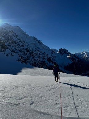 Above the inversion cloud and into the sunshine ☀️🏔️
Last week’s Winter Mountaineering Course delivered incredible conditions in Aoraki / Mount Cook National Park. With the airport socked in under cloud for several days, it felt like we had the whole National Park to ourselves.
Highlights included cramponing across a surprisingly well-covered (for May!) Ball Glacier in firm conditions, practicing avalanche rescue skills with the intuitive new Ortovox Diract Voice beacon (thanks @mountainadventurenz), and route-finding down Ball Ridge with stunning views out to Aoraki.
Over the course, participants developed essential winter mountaineering skills including:
• crampon and ice axe techniques
• glacier travel
• avalanche awareness and rescue
• ropework and belaying
• snow anchors
• route-finding and mountain decision-making
A fantastic week in the mountains with an enthusiastic crew and exceptional early winter conditions. ❄️⛏️
📸 @elke_mountain_guide
🔗 https://alpinerecreation.com/new-zealand-alpine-instruction-courses/mountaineering-and-climbing-instruction-courses/winter-mountaineering-course
#WinterMountaineering #AorakiMountCook #MountaineeringCourse #NZMountains #CarolineHut - Above the inversion cloud and into the sunshine ☀️🏔️ Last week’s Winter Mountaineering Course delivered incredible conditions in Aoraki / Mount Cook National Park. 4