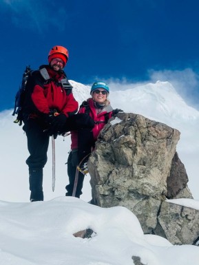 Just back from an epic few days on the Ball Pass Summit Trek in Aoraki / Mount Cook National Park — and wow, what a journey! 🌧️🥾
The hike in was a proper challenge: rough conditions and relentless terrain weaving up towards Caroline Hut. By the time we arrived, tired and sore, that warm, cosy haven with the fire crackling and a hot brew waiting felt like pure magic 🔥☕ — the perfect place to dry out and recharge after a hard slog. 
We woke to fresh snow, with more flakes still falling, so we spent some time sharpening alpine skills close to the hut — crampons, ice axe, and some abseiling — before the clouds finally lifted. And when they did… holy smokes. Aoraki and the Southern Alps revealed themselves in all their glory 🏔️❄️. Totally worth every step. 
Huge thanks to the mountains, the crew, and the unforgettable nights at Caroline Hut. Already dreaming of the next one. ✨
📸 P. Stevens
#BallPassSummit #AlpineTrek #MountainHiking #AorakiMountCook #CarolineHut #SouthernAlps #MountainAdventure #AlpineSkills #Crampons #IceAxe #Mountaineering #NZMGA #GuideLife - Just back from an epic few days on the Ball Pass Summit Trek in Aoraki / Mount Cook National Park — and wow, what a journey! 2