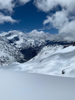 ❄️ Sealy Range Traverse ❄️
Three unforgettable days back in full winter mode — in December. Over half a metre of cold, fresh snow transformed the Sealy Range, with plenty of steps to plug and more than a few moments wishing we were on skis instead of boots.
We climbed high toward Mt Sealy, turning back just short of the summit due to a lack of solid snow for anchors — a good reminder that judgement matters more than summits. Clouds poured dramatically over Mount Sefton on the Main Divide, putting on a show that never got old.
Two cold, crisp nights camped on the Annette Plateau, stars blazing and the Milky Way stretched overhead. We completed the loop with an early-morning exit down Sawyers Stream before the heat arrived, followed by a long, careful scramble down Sebastopol Ridge.
From start to finish, the scenery was next-level — even more spectacular under a fresh blanket of snow. True alpine magic. 🏔️✨
📸 @elke_mountain_guide @symphonyonskis
🔗 https://alpinerecreation.com/new-zealand-alpine-hikes-trekking-and-snowshoeing/trans-alpine-crossings-and-traverses/sealy-range-traverse
#SealyRange #TransAlpine #MountainJourney #AlpineTrek #Mountaineering - ❄️ Sealy Range Traverse ❄️ Three unforgettable days back in full winter mode — in December. 20