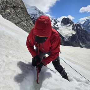 Intro to Mountaineering – Caroline Hut
Ready to take your skills above the snowline? This isn’t just a hike — it’s your gateway into real mountaineering. 💪
Over 4–5 days based at the stunning Caroline Hut on Ball Ridge (with the mighty Caroline Face of Aoraki/Mt Cook as your backdrop), you’ll learn by doing in true alpine terrain. 🏔️❄️ 
What you’ll be focusing on:
✨ Confident movement on snow & ice — crampons, ice-axe use & self-arrest
✨ Ropework fundamentals — knots, rope handling and glacier roping up
✨ Snow & ice anchors — placing solid protection in real conditions
✨ Safe mountain travel — route finding, weather + avalanche awareness & risk management
✨ Put it into action on the Ball Glacier and a climb of Kaitiaki Peak 🏔️ 
Whether you’re new to mountaineering or want to sharpen your alpine skills, this course builds confidence, competence and respect for the mountains — all taught by experienced NZMGA and IFMGA guides 🧗♂️🪢🌨️ 
Swipe ➡️ to see snow anchors, ropework in action and the epic views from Ball Pass in last week’s course✨
📸 @wild_for_flowers
🔗 https://alpinerecreation.com/new-zealand-alpine-climbing-mountaineering-instruction-and-guided-ascents/mountaineering-skills-and-alpine-climbing-courses/introductory-mountaineering-course
#mountaineering #carolinehut #aorakimountcook #snowsafety #mountainskills - Intro to Mountaineering – Caroline Hut Ready to take your skills above the snowline? 5